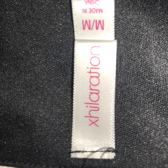 Colorful romper with a cute zipper on the back! - Picture 3 of 3